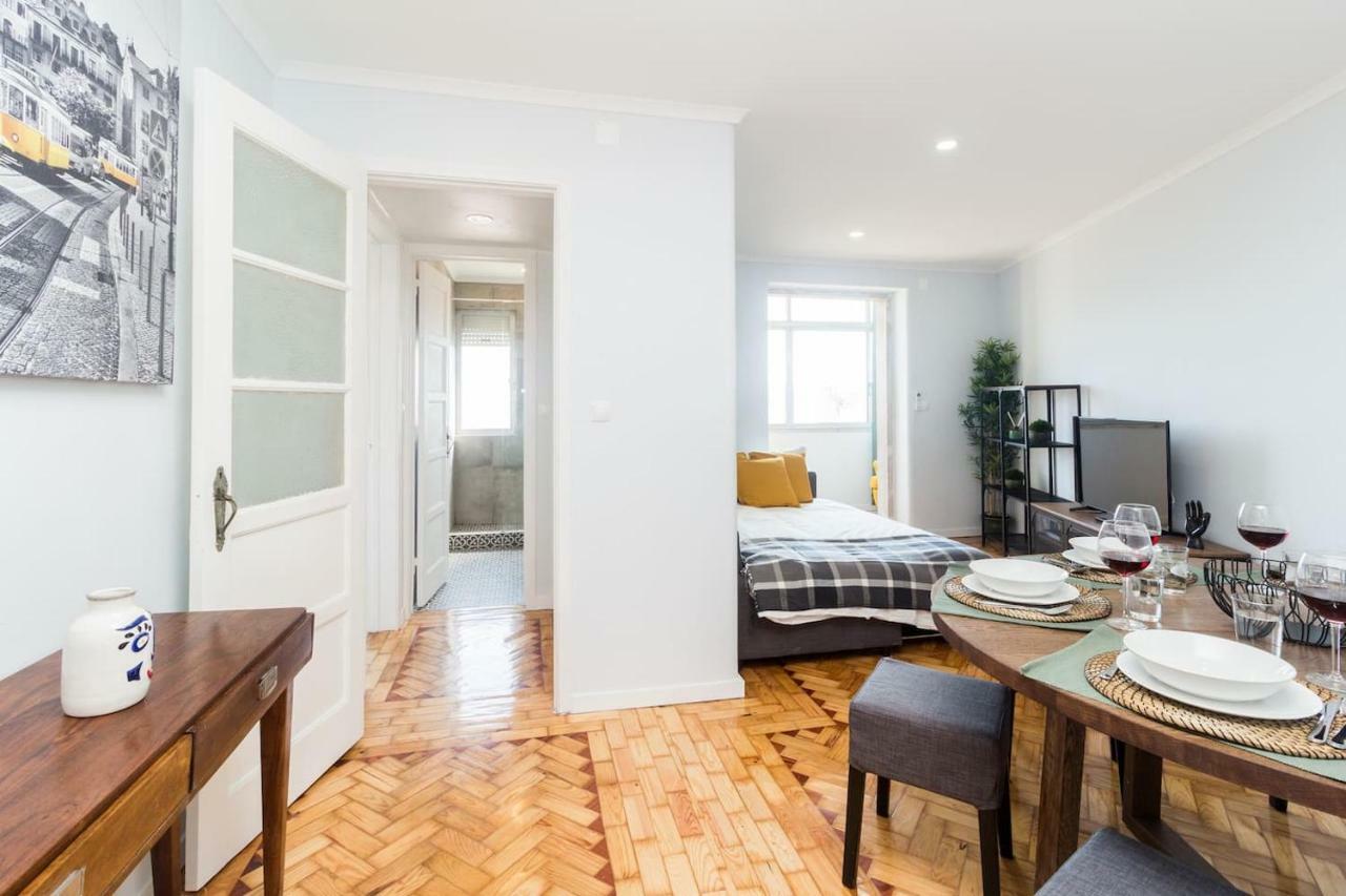 Apartamento Olá Lisbon - Lapa with Panoramic View II Exterior foto